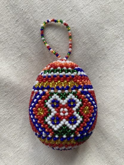 Beaded Pantone Egg