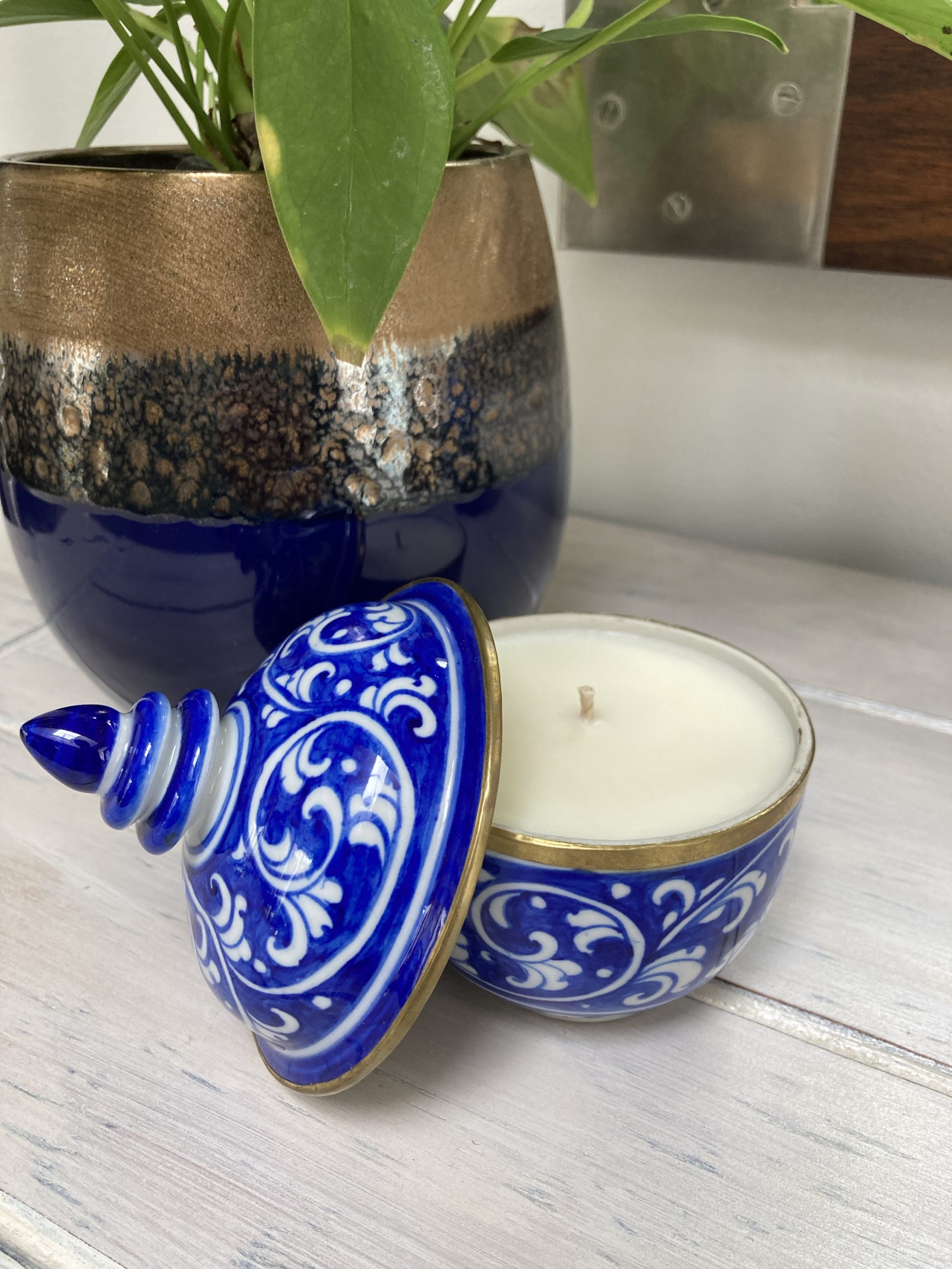 Mandalay Rubies Ceramic Pot - Image 2