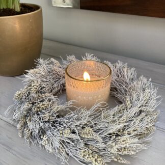 Spatella White Candle Wreath