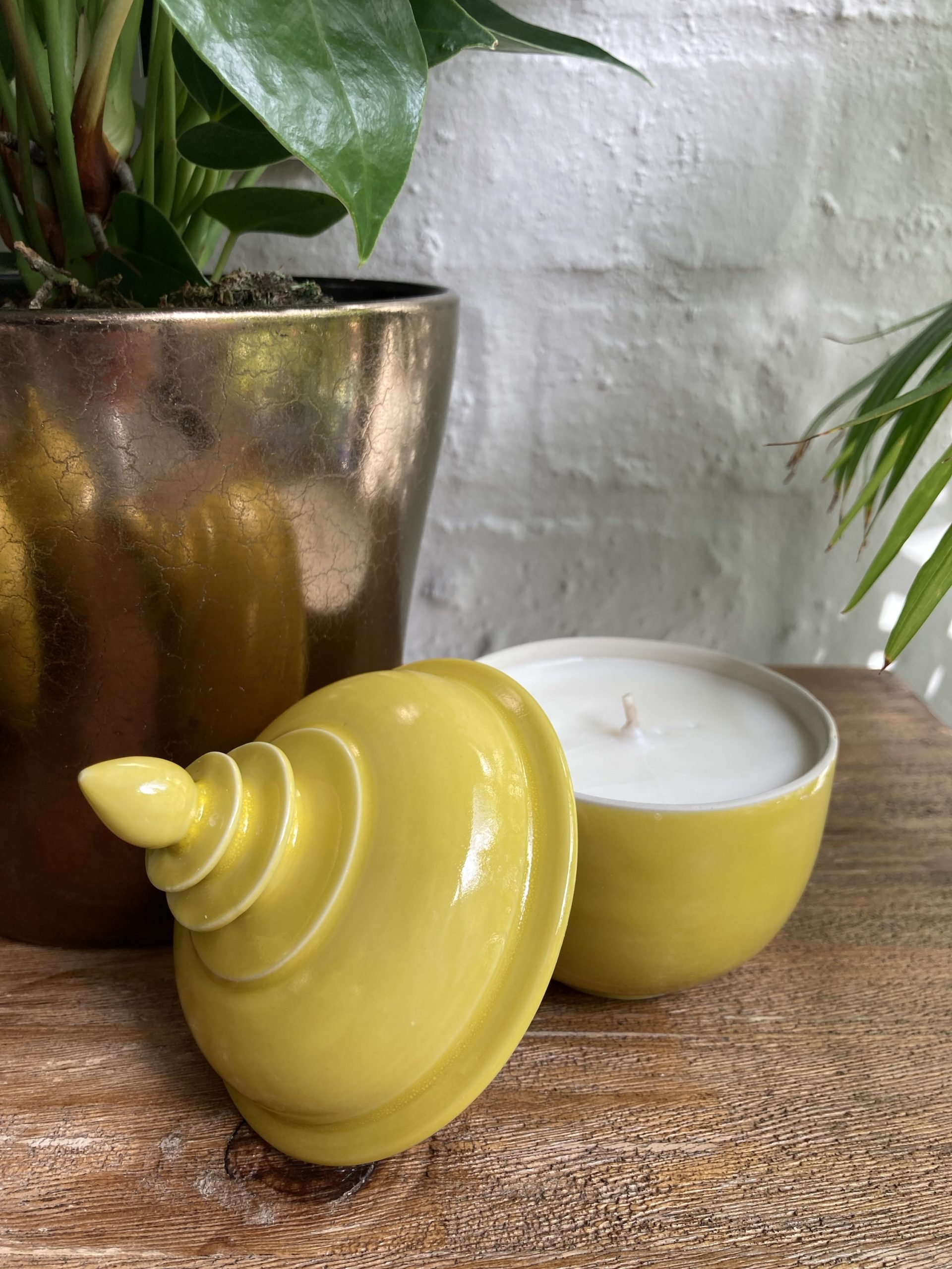 Summer Loving Ceramic Pot - Image 2