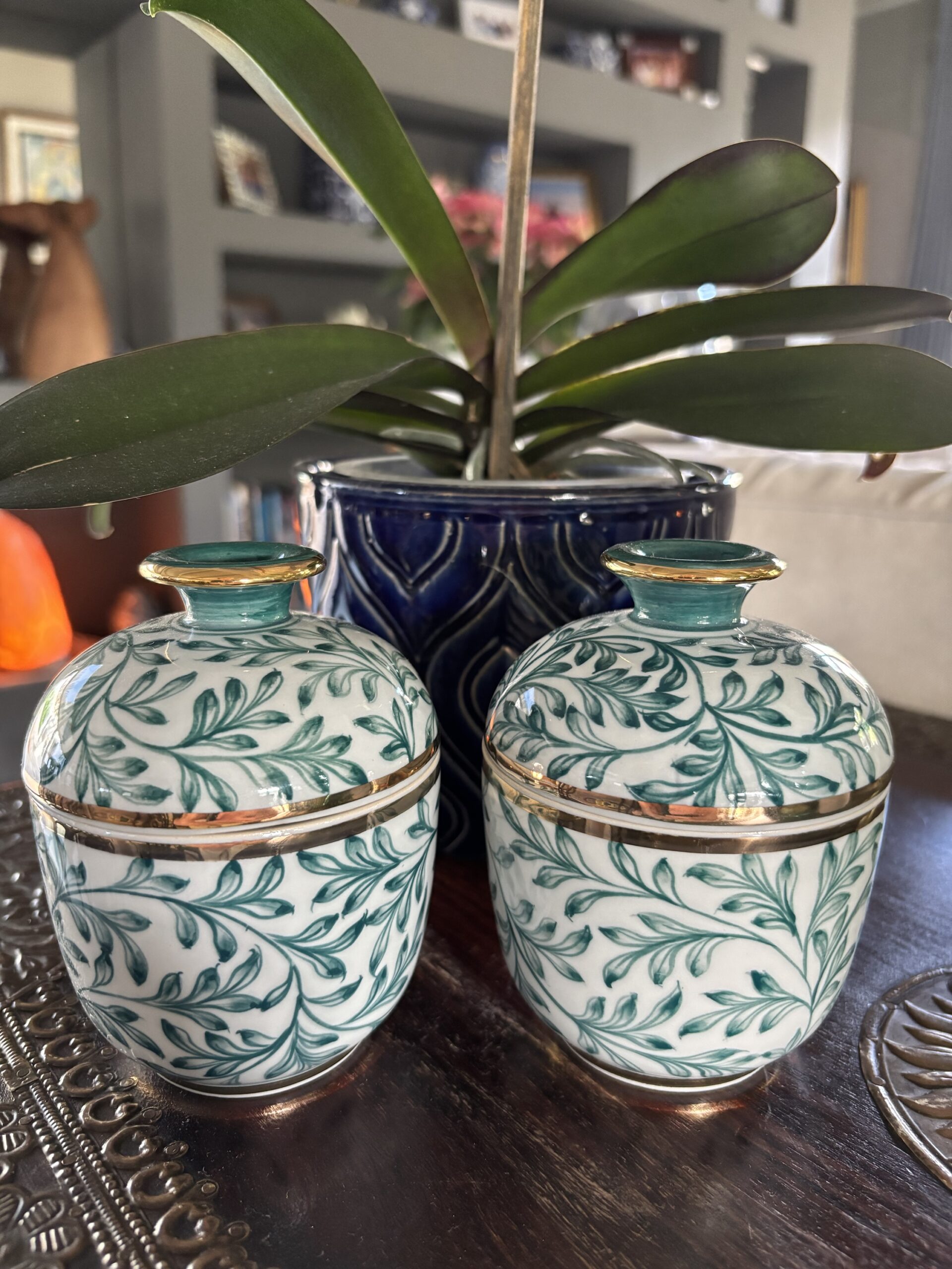 Mandalay Rubies Ceramic Jar M