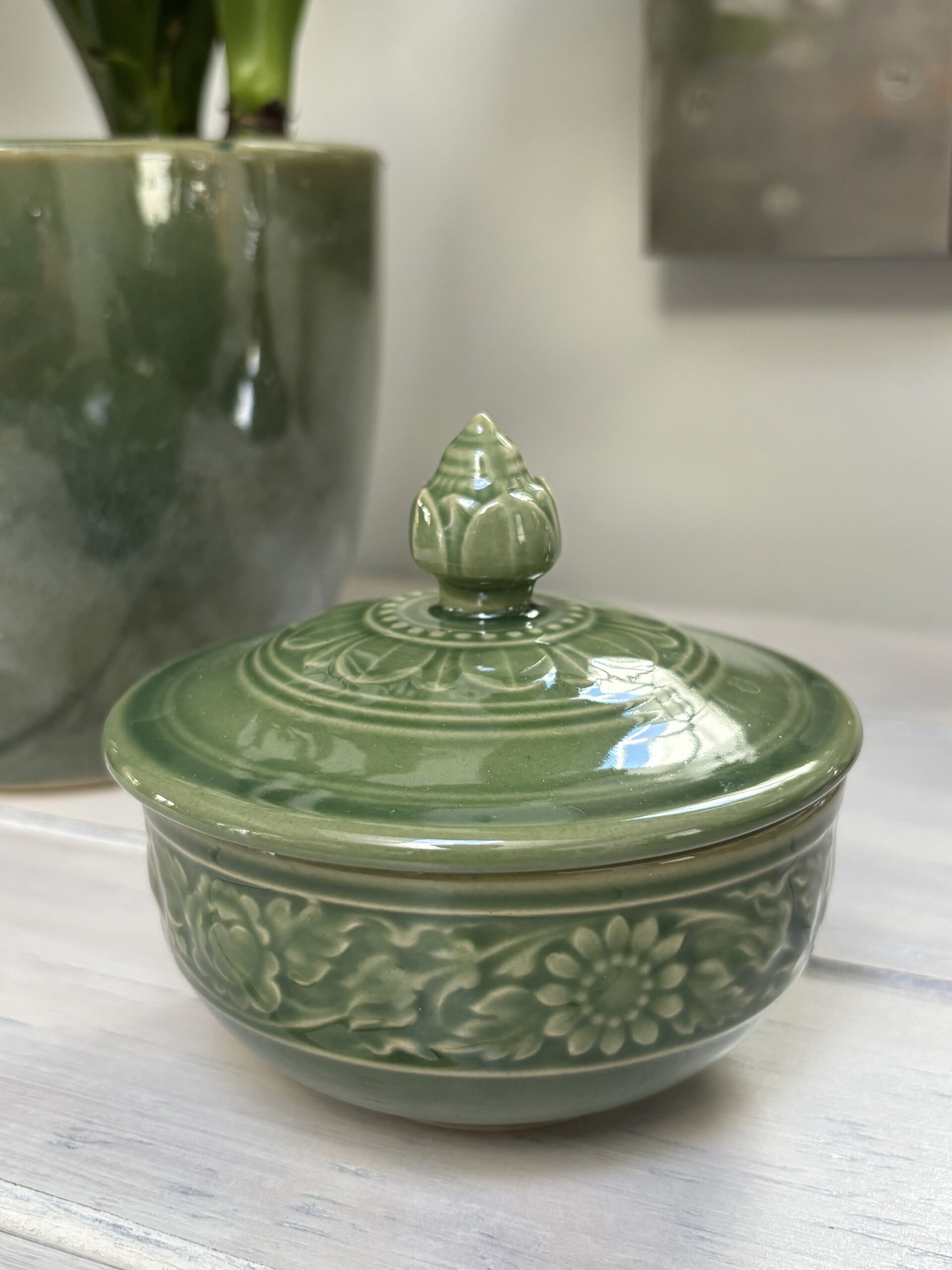Elgin Views Ceramic Pot M