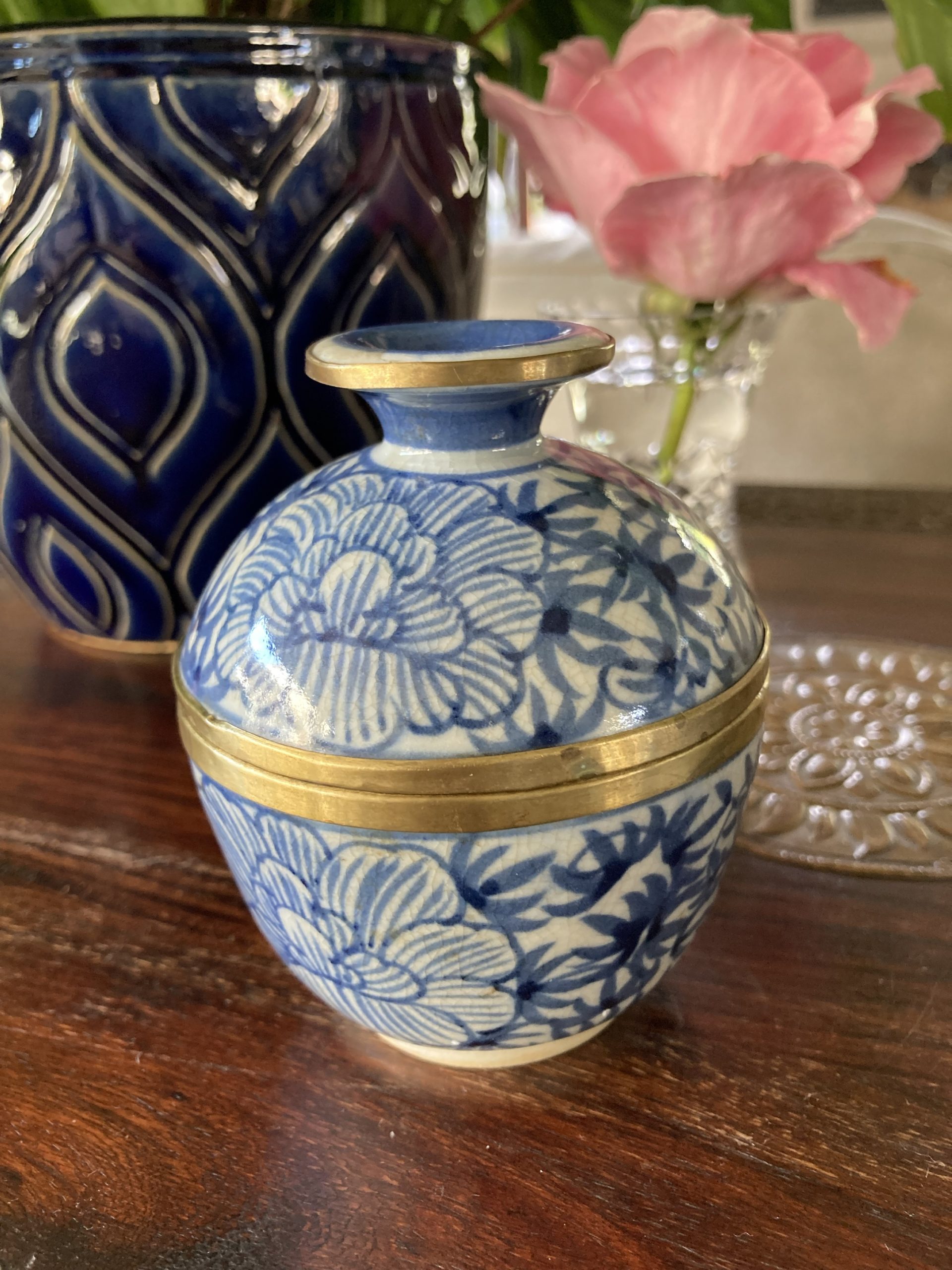 English Garden Ceramic Jar