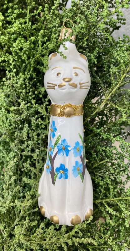 Alabaster Cat