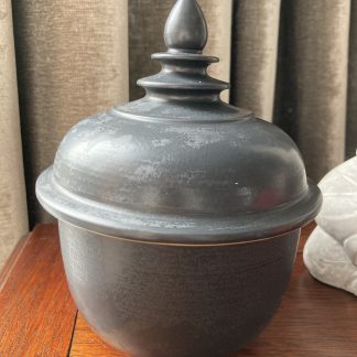 Arabian Oud Ceramic Pot