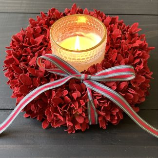 Buxi Red Candle Wreath