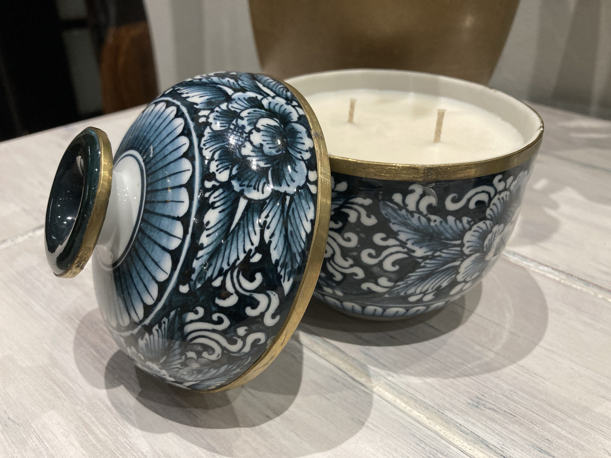 Arabian Oud Ceramic Jar - Image 2