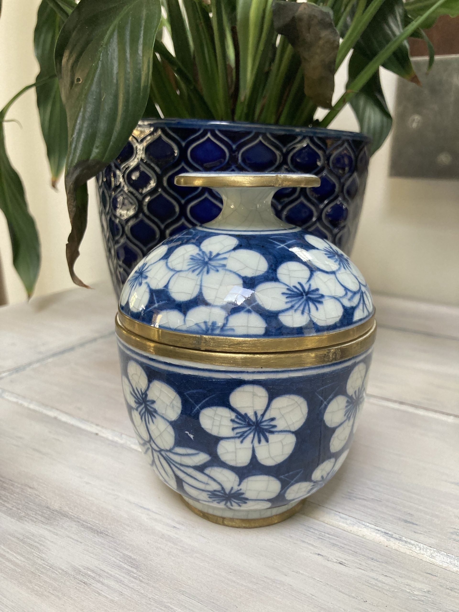 English Garden Ceramic Jar