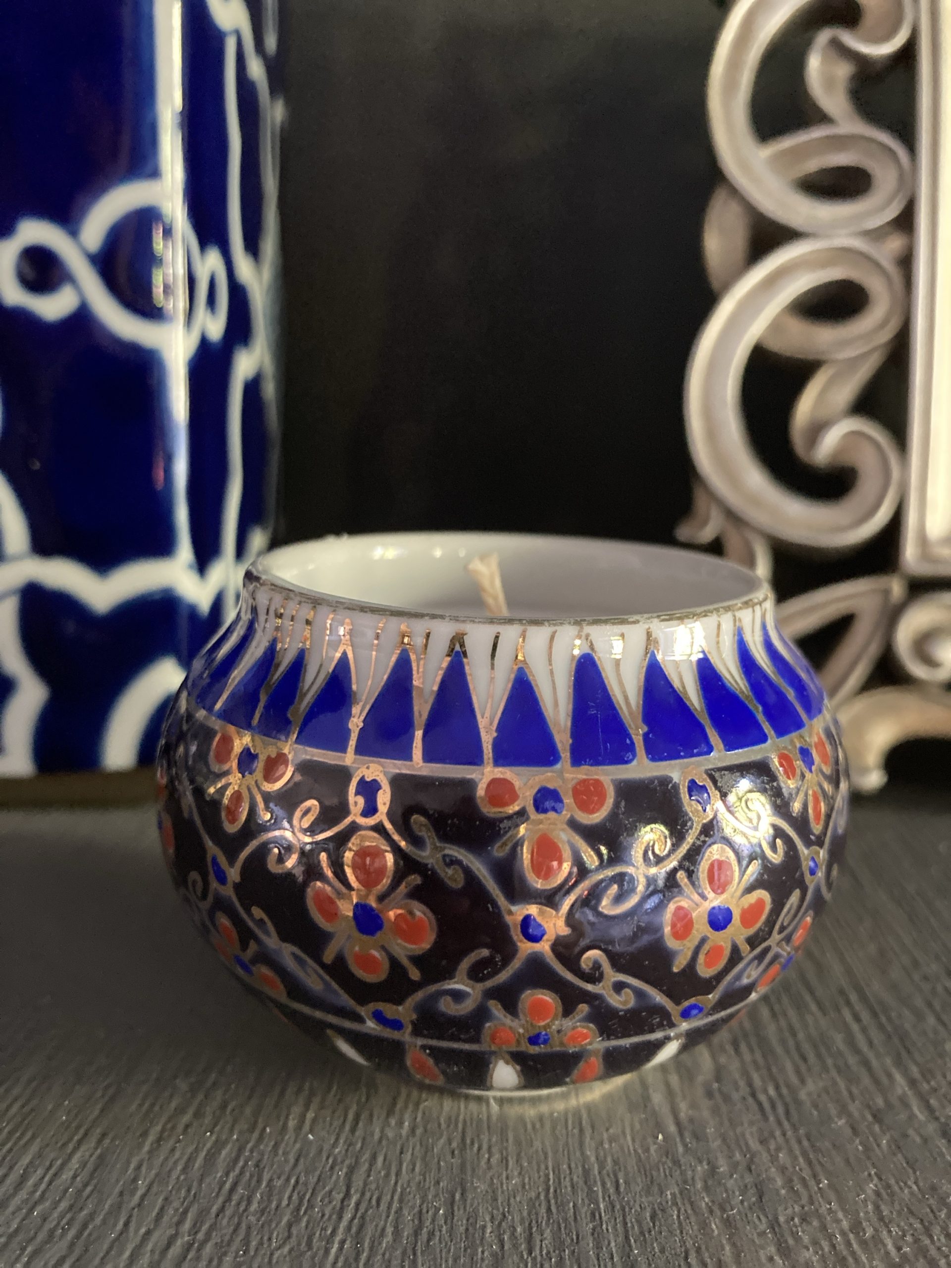 Arabian Oud Ceramic Bowl
