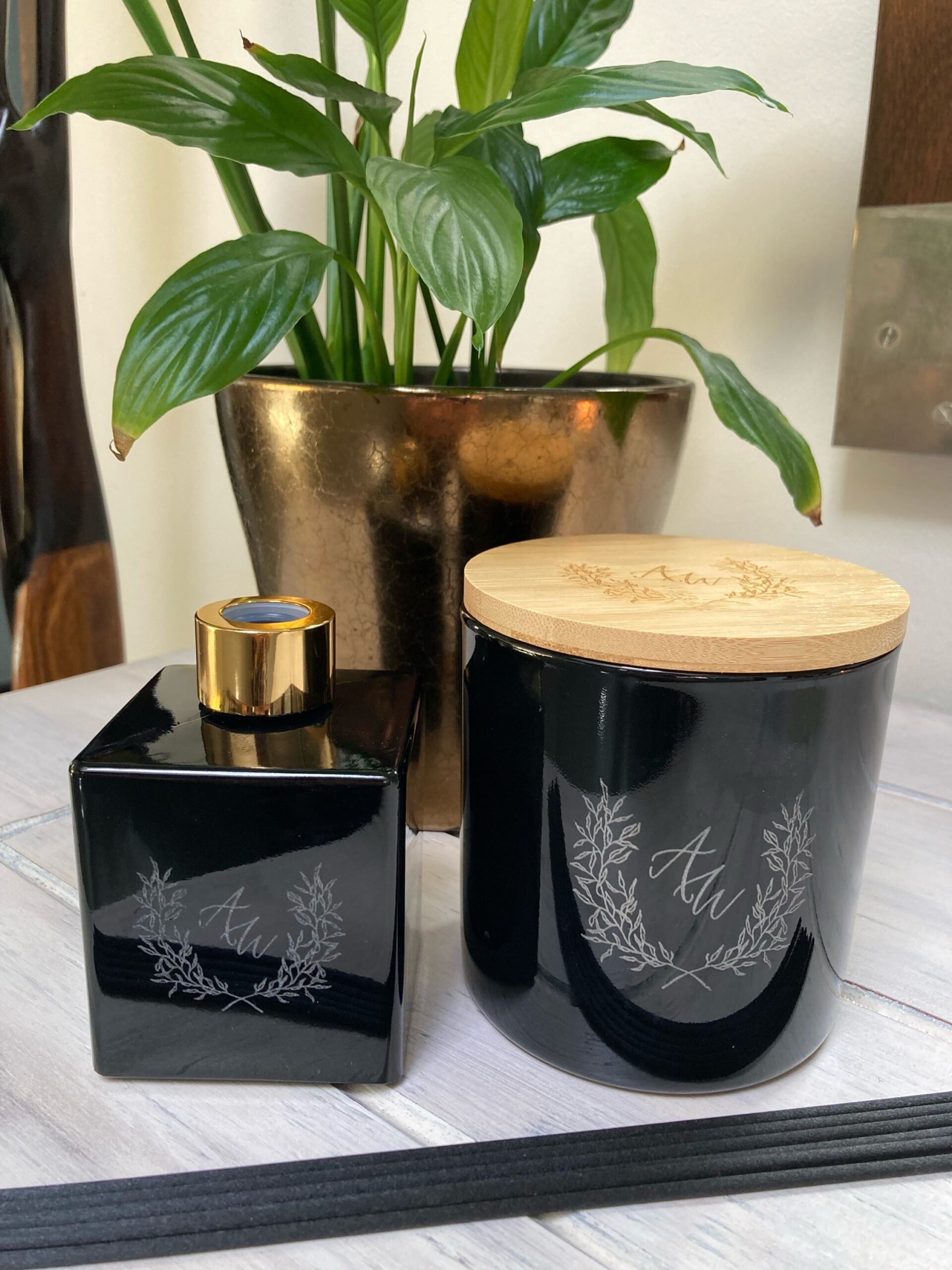 Deluxe Glass - Image 2
