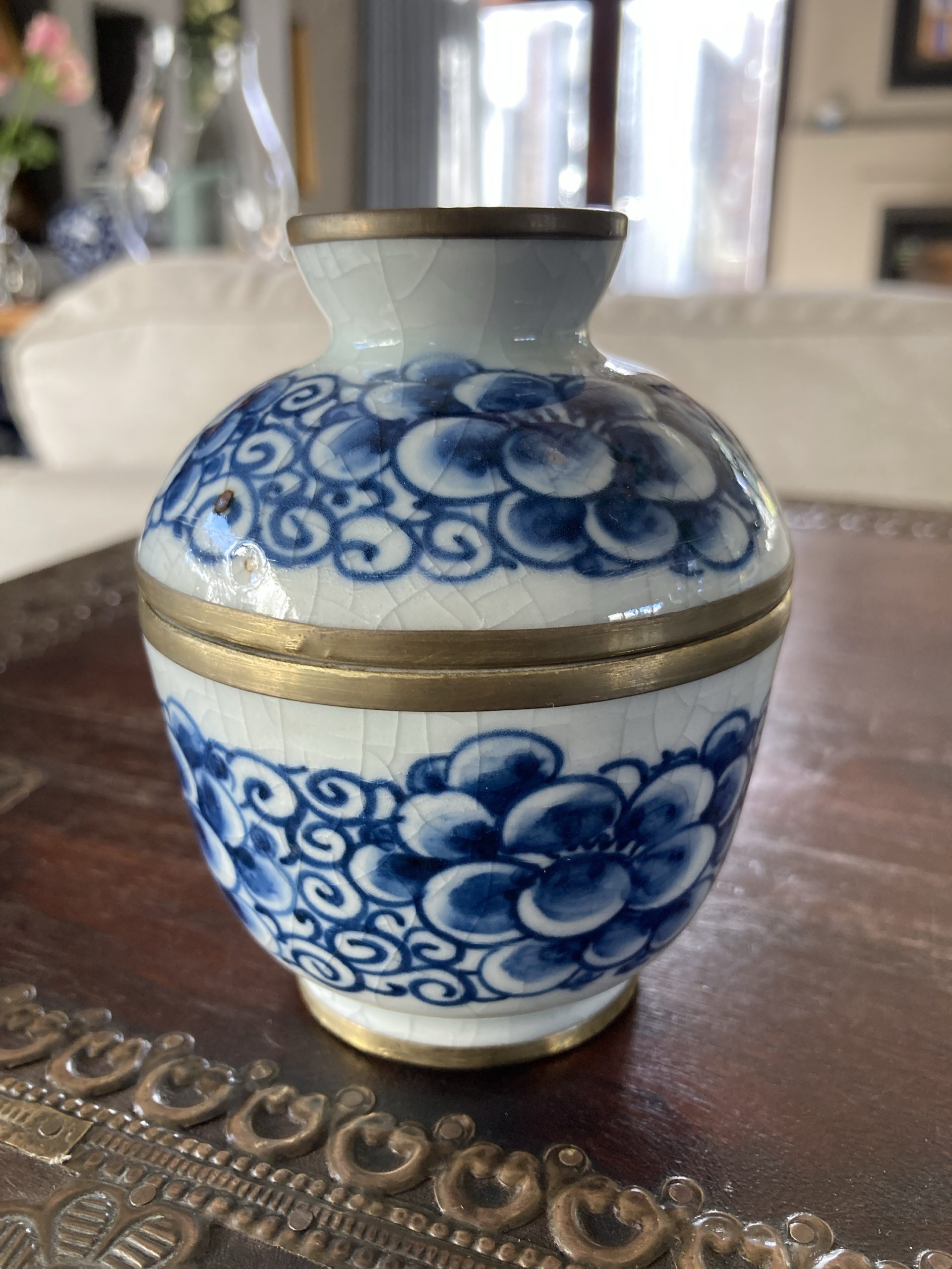 Elgin Views Ceramic Jar