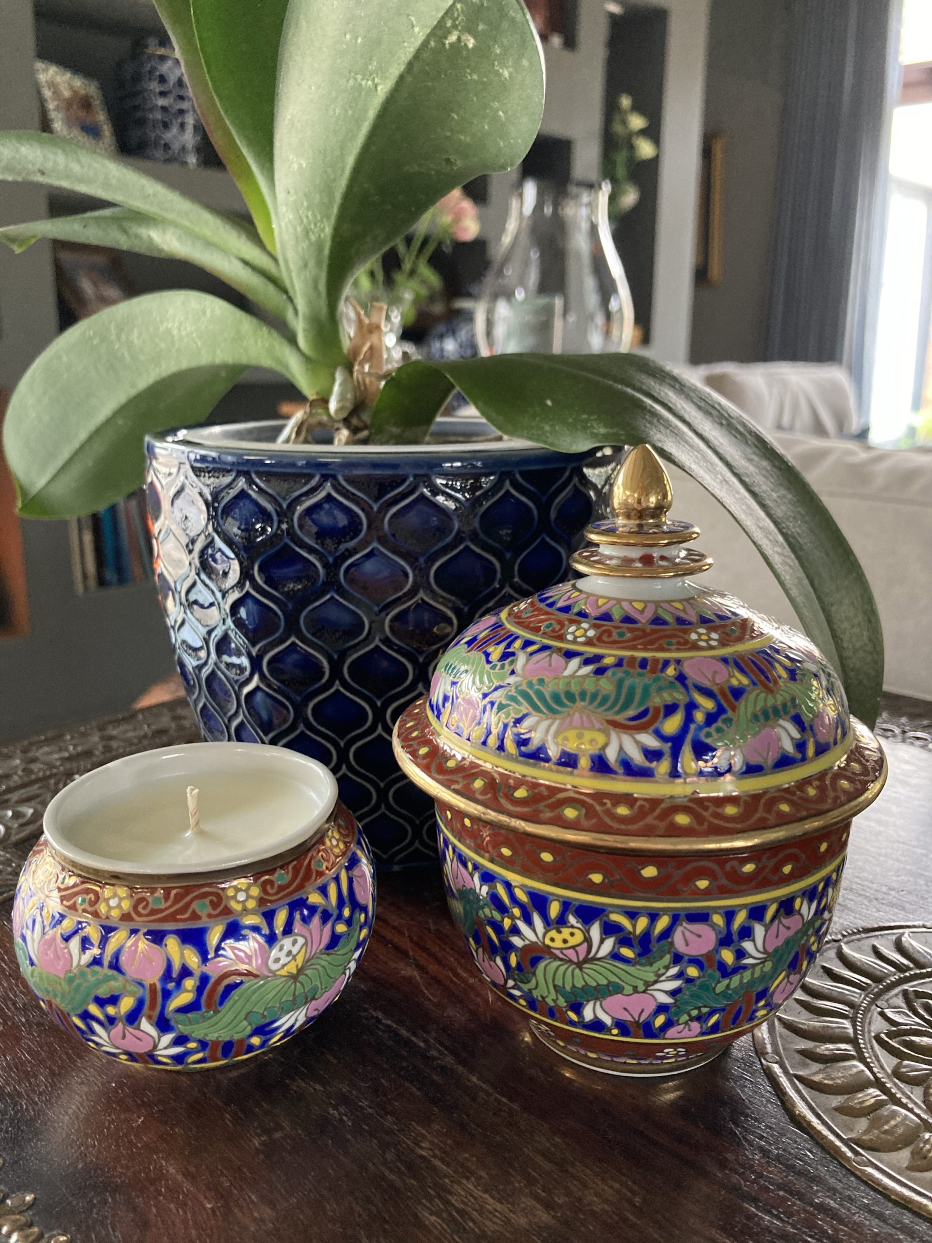 Mandalay Rubies Ceramic Pot - Image 3