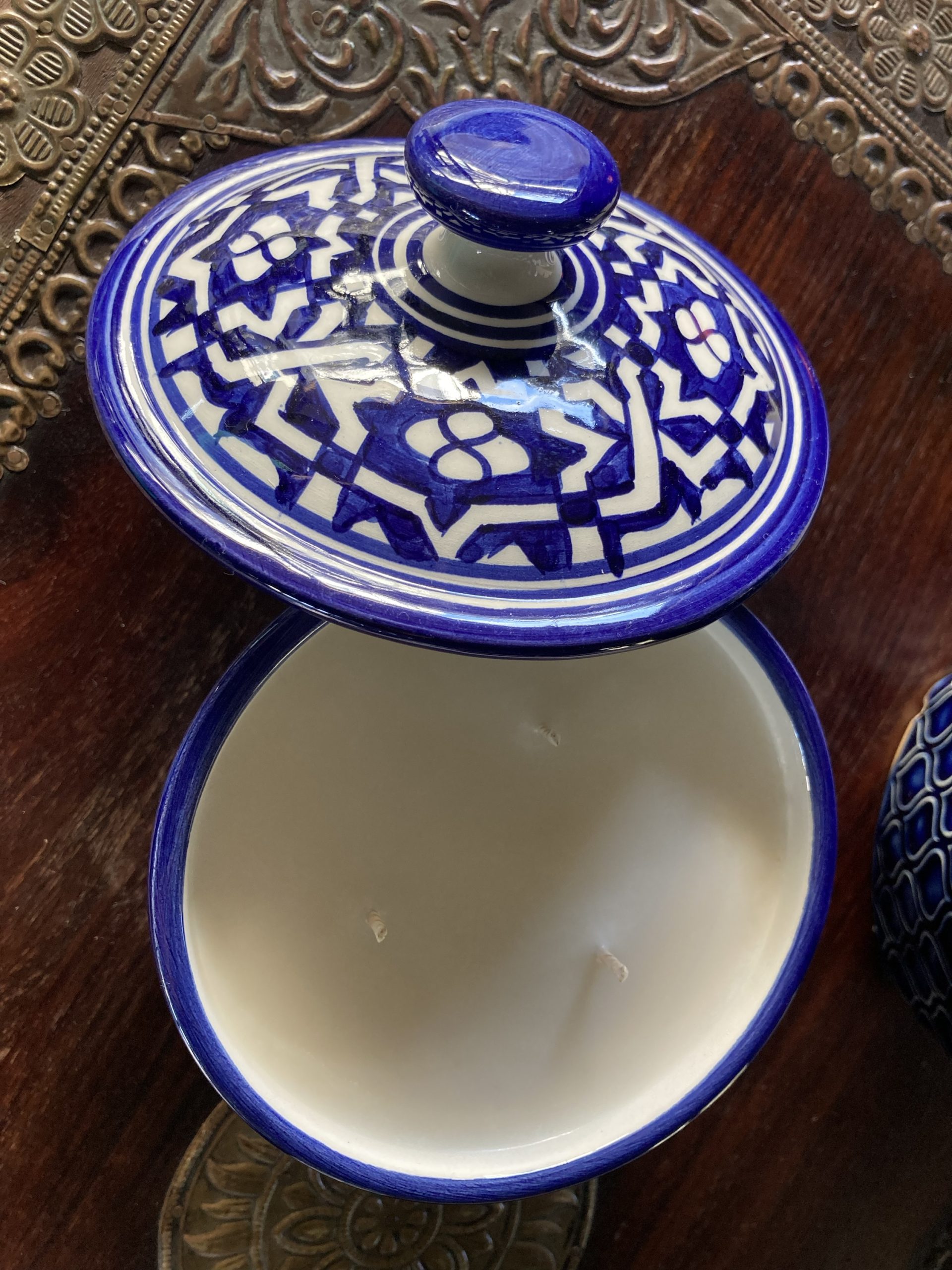 Arabian Oud Ceramic Bowl - Image 2