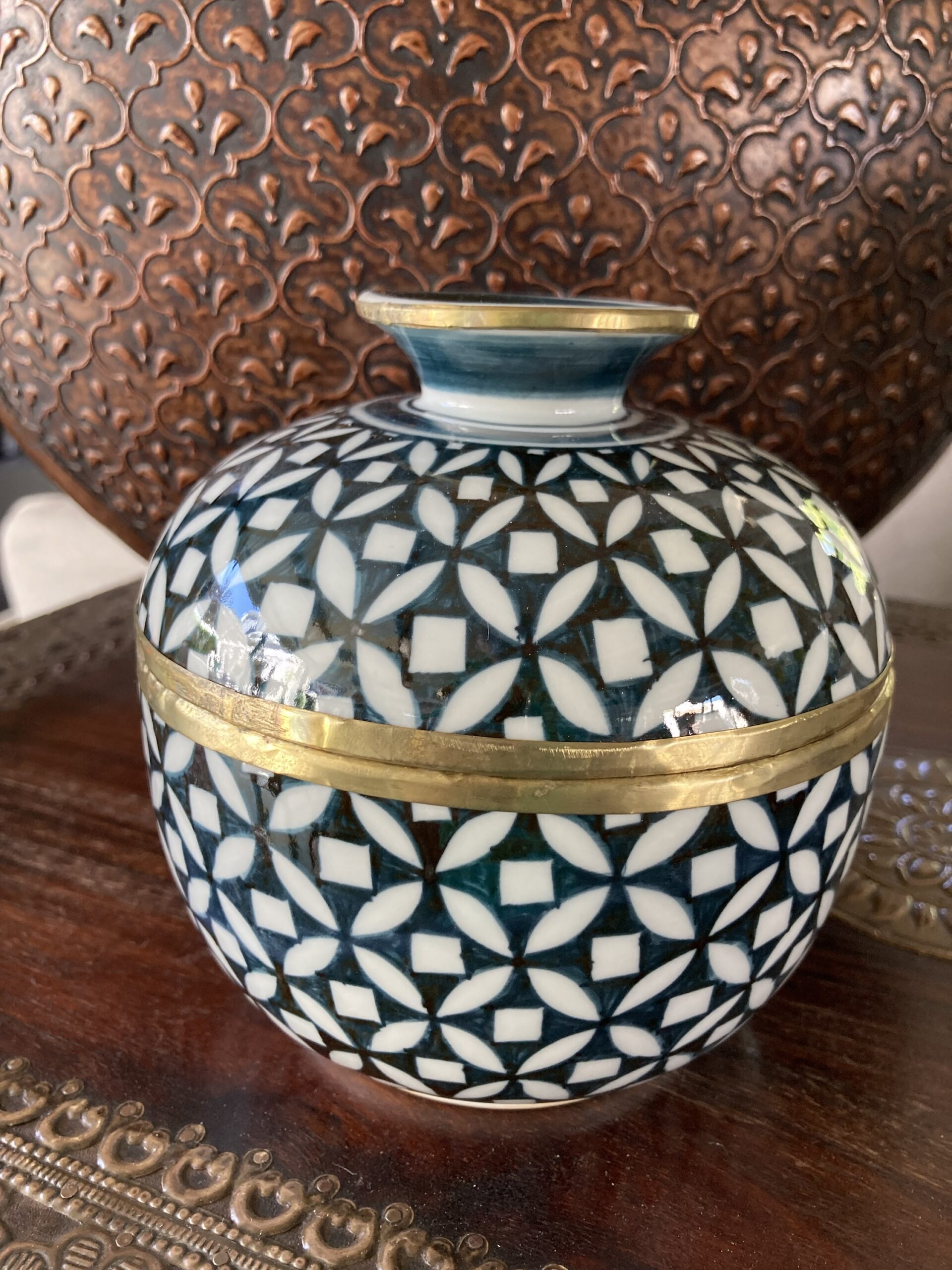 Majestic Cederberg Ceramic Jar