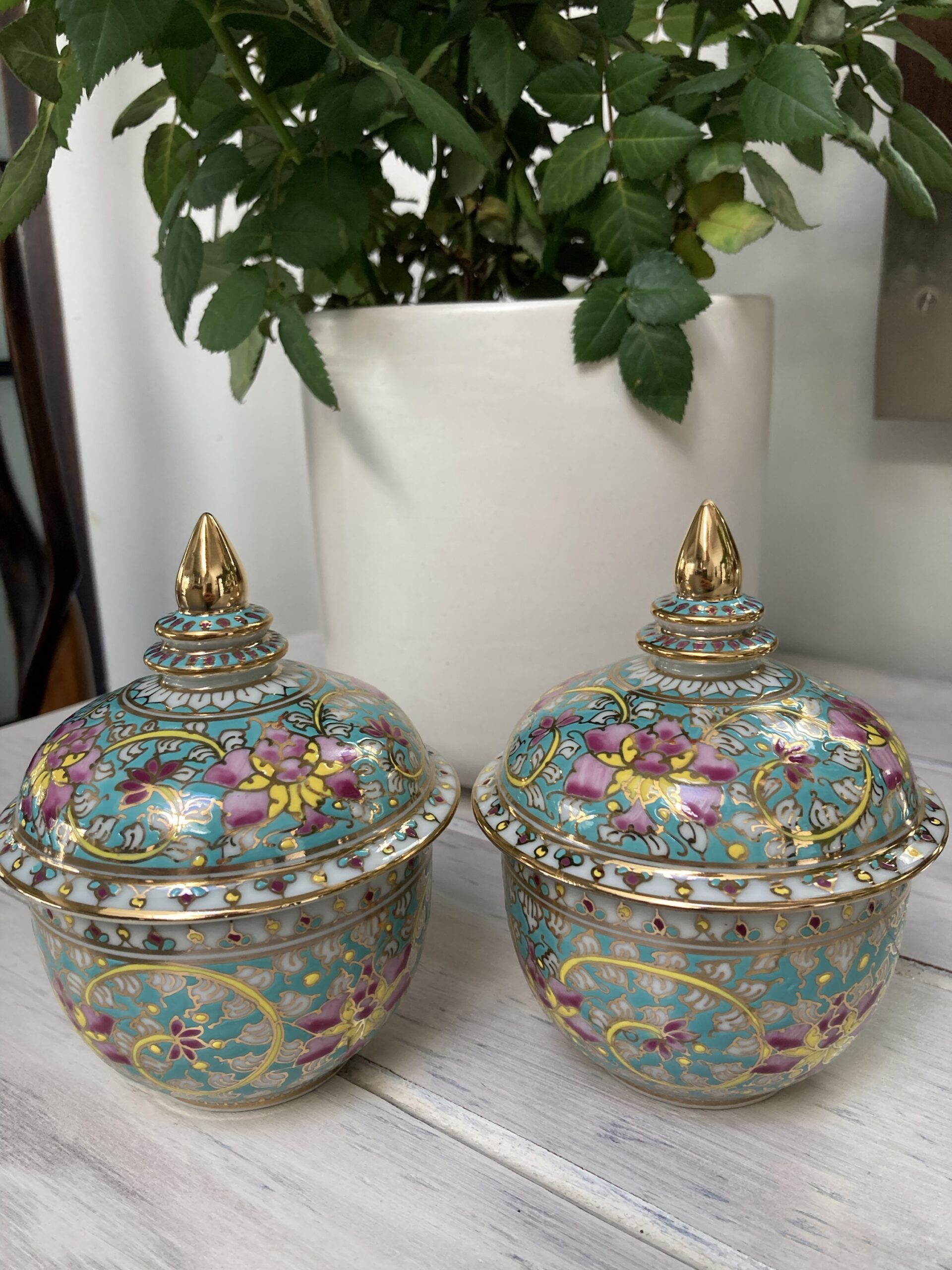 Mandalay Rubies Ceramic Pot - Image 3