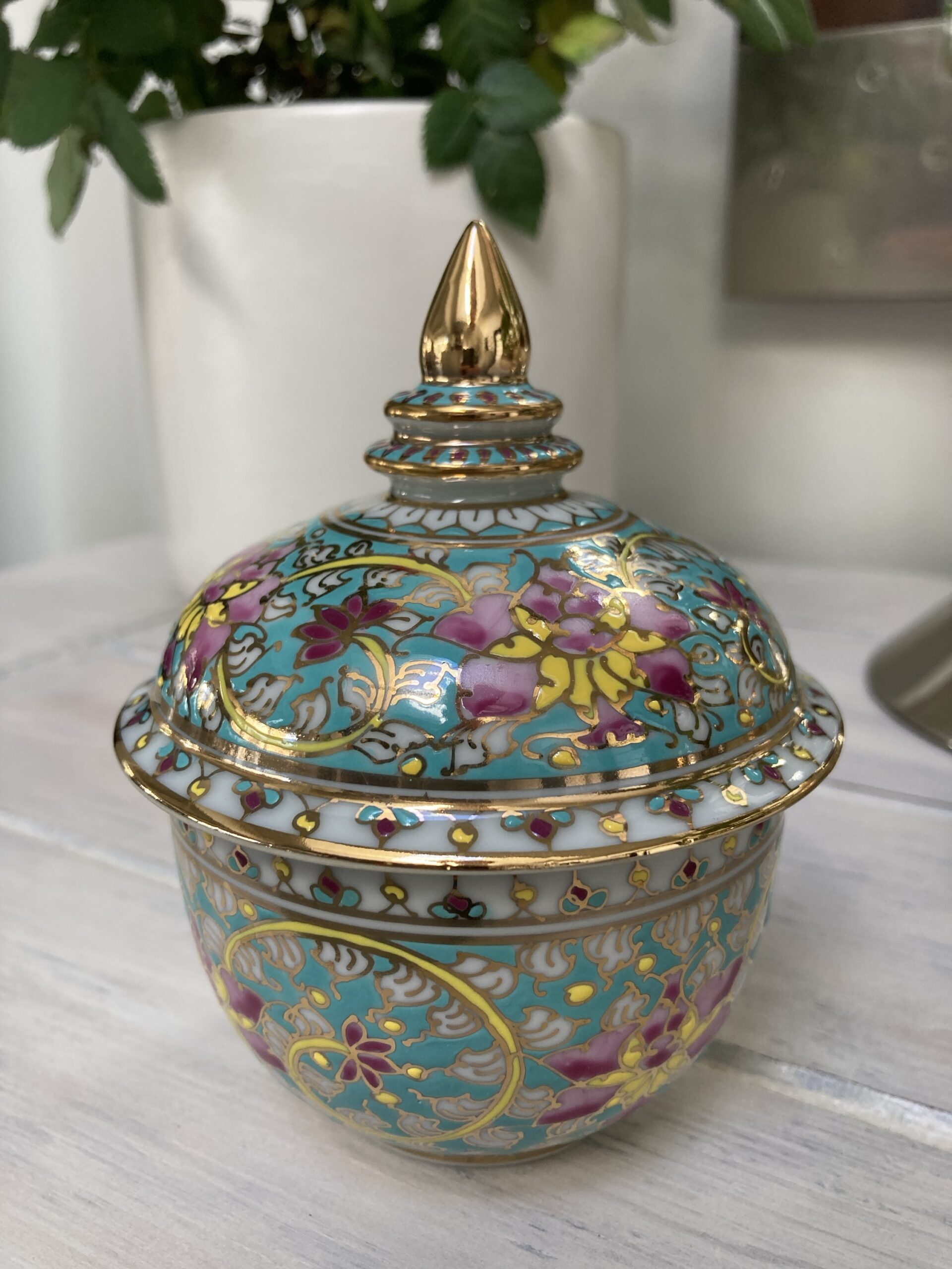 Mandalay Rubies Ceramic Pot