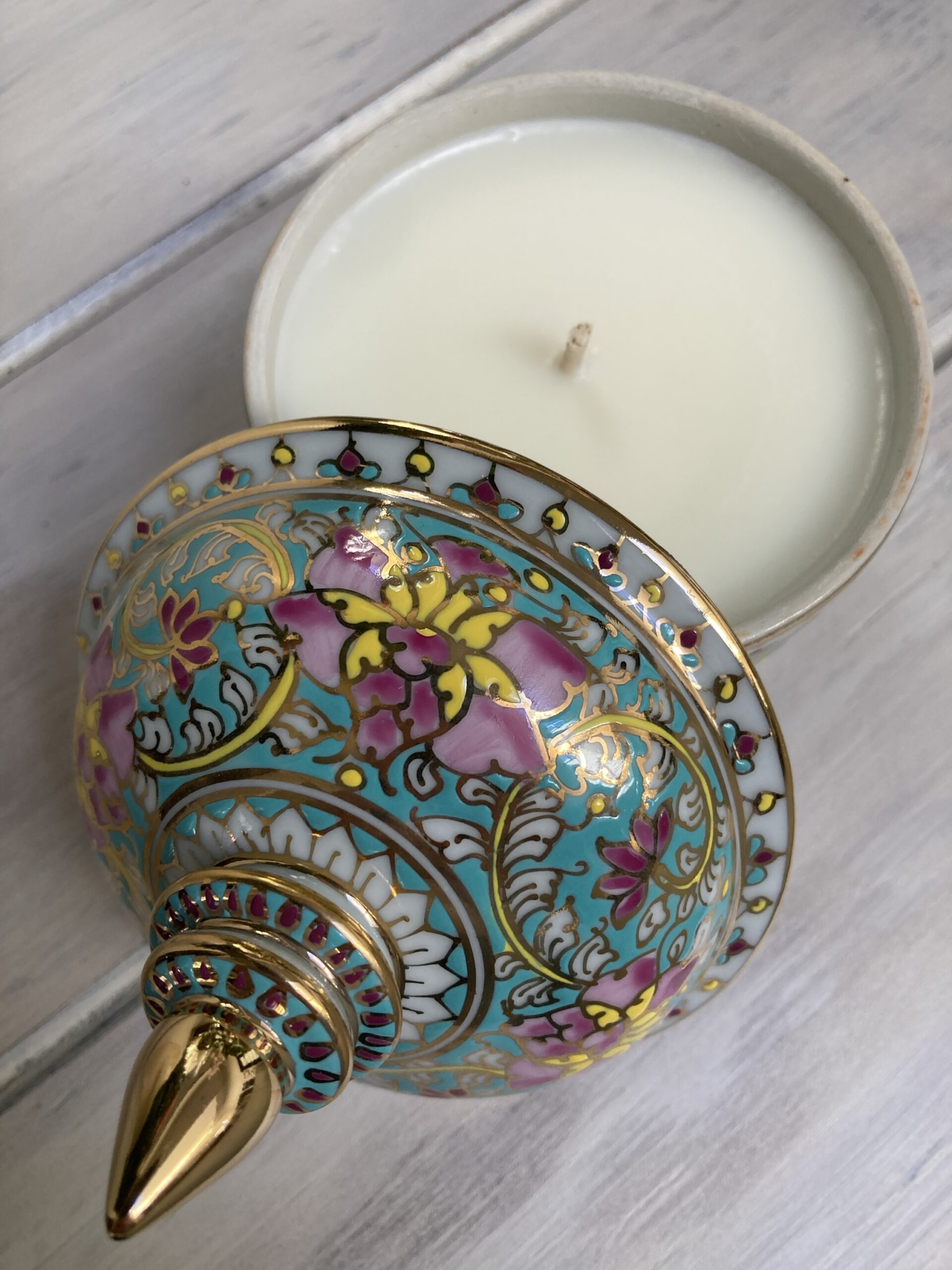 Mandalay Rubies Ceramic Pot - Image 2