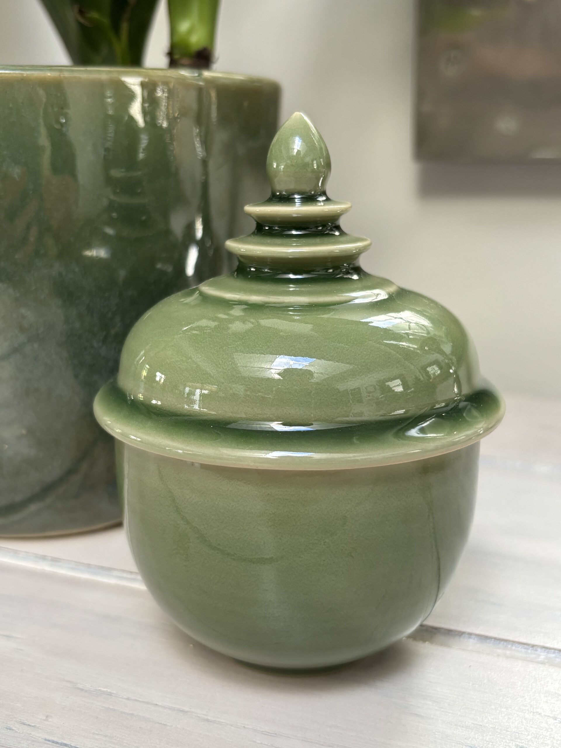 Winter Walks Ceramic Pot M