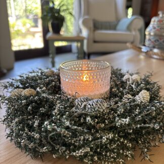Grubbia Cones Candle Wreath