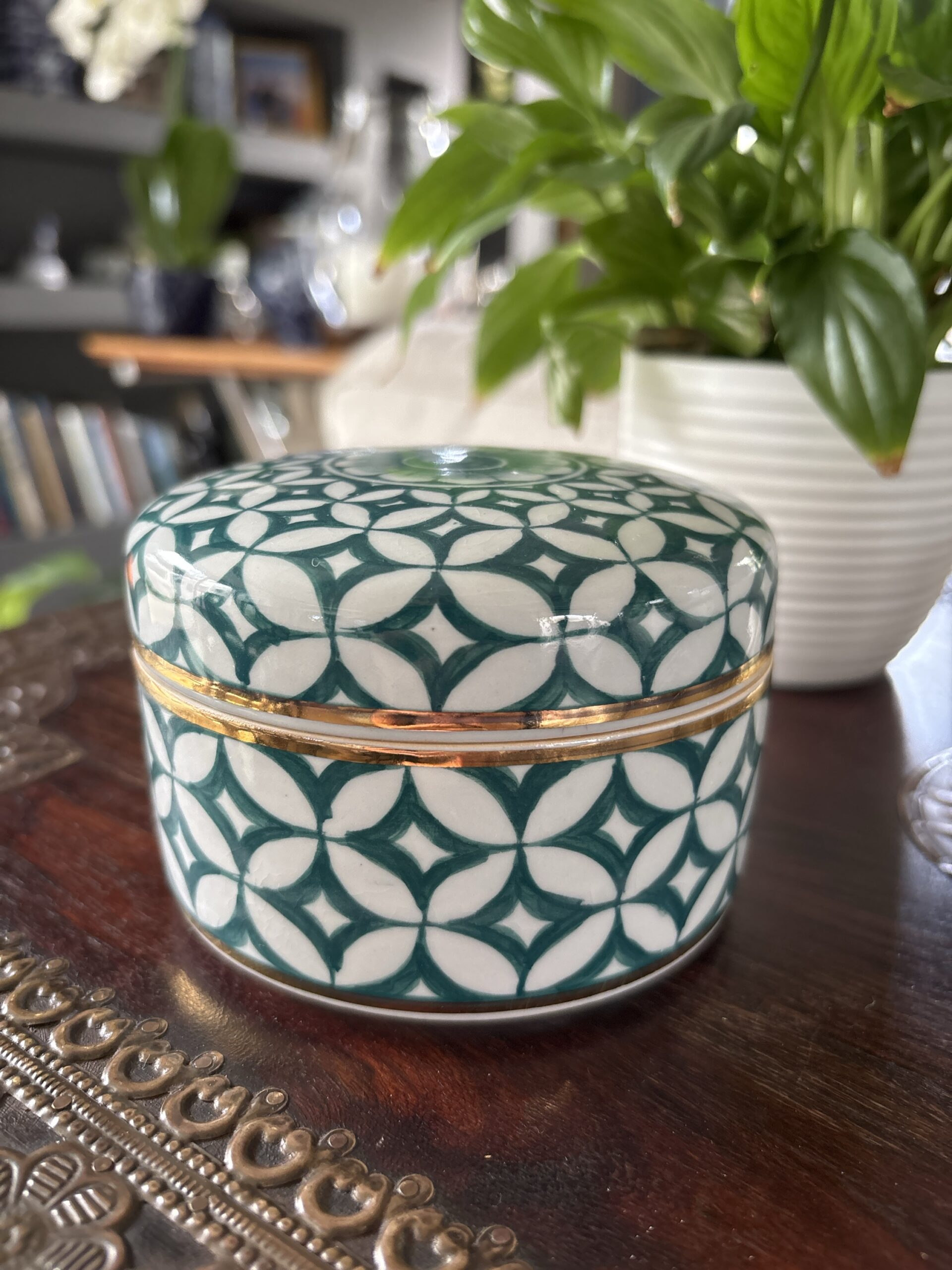 Thai Ceramic Box M